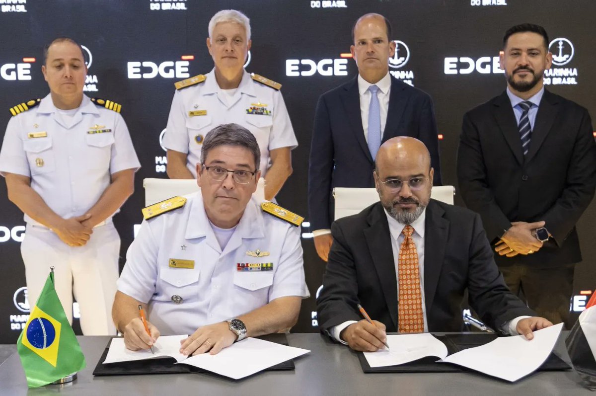 DefenseLrca's tweet photo. EDGE e Marinha do Brasil assinam MoU para reforçar defesa cibernética em ambientes marítimos
#EDGEGroup #Marinha #ciberproteção #DefesaCibernética
https://t.co/rKx1WOdVFT https://t.co/ulX0Hp6U2K