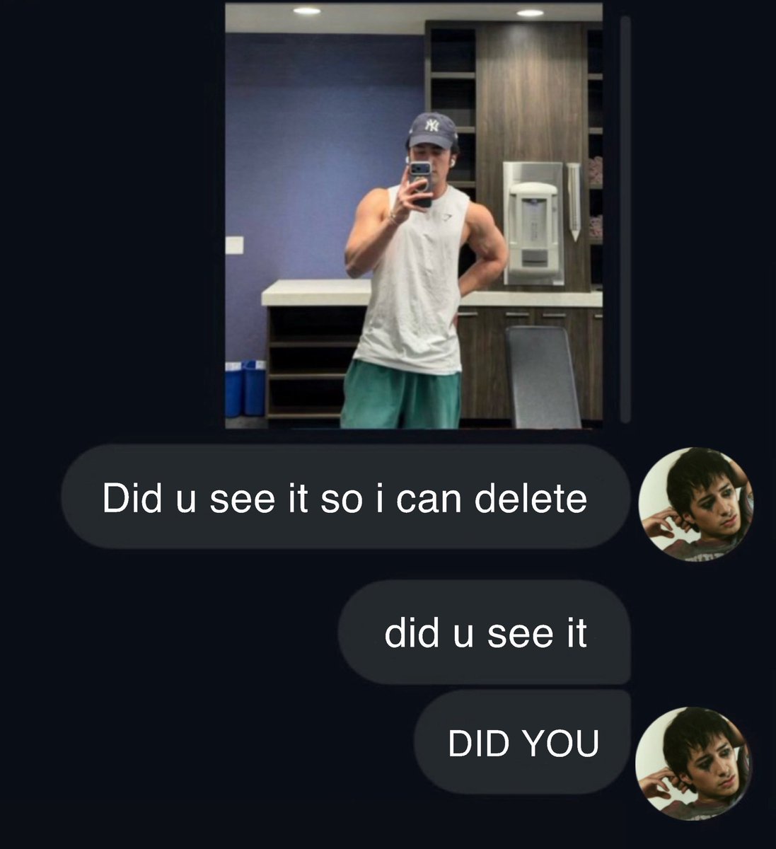 emma 𝜗𝜚˚⋆ tweet media