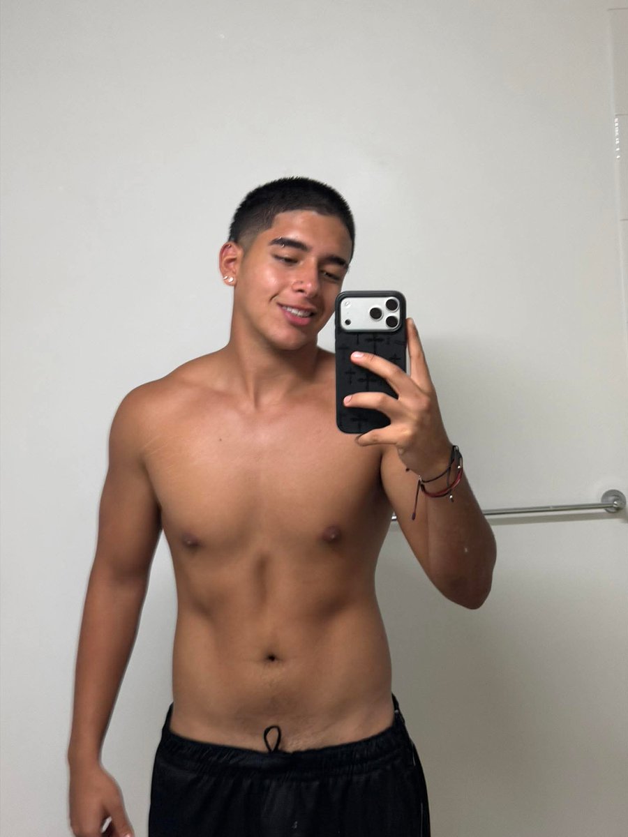 Thomas Velasquez tweet media