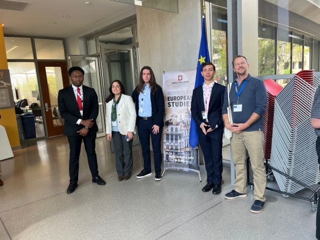 MEUCEFIU's tweet image. Kudos to our @MEUCEFIU @fiu_sipa  Model EU🇪🇺 team who participated in the Midwest Model EU #simulation in 🇺🇸  #MMEU2026 @iueuro @IUBloomington  They represented 🇧🇪 Congratulations on a great performance! Proud of our Panthers! Thanks @iueuro ,Dr.Thiel  @EUintheUS @EPWashingtonDC