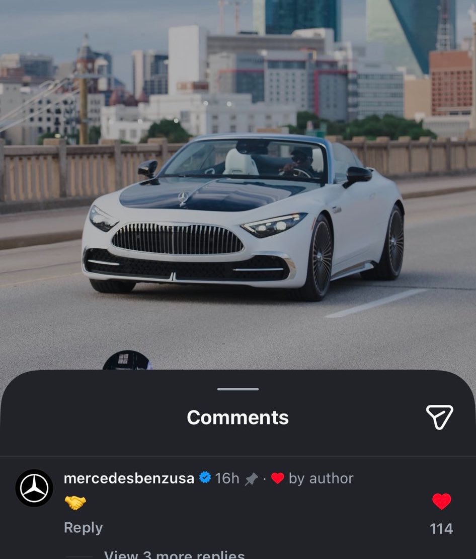 𝔸b𝕒𝕫𝕫 tweet media