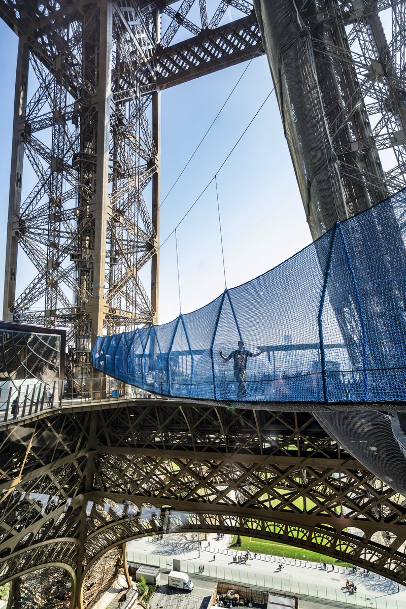 🇫🇷 Le #VertigeDeLaTour, c'est une montée d’adrénaline garantie au 1er étage, à 60m de hauteur ! Oserez-vous tenter l'expérience ?

🌐 The #VertigoOfTheTower delivers a guaranteed adrenaline rush on the 1st floor, 60 meters above the ground! Will you dare to try it?