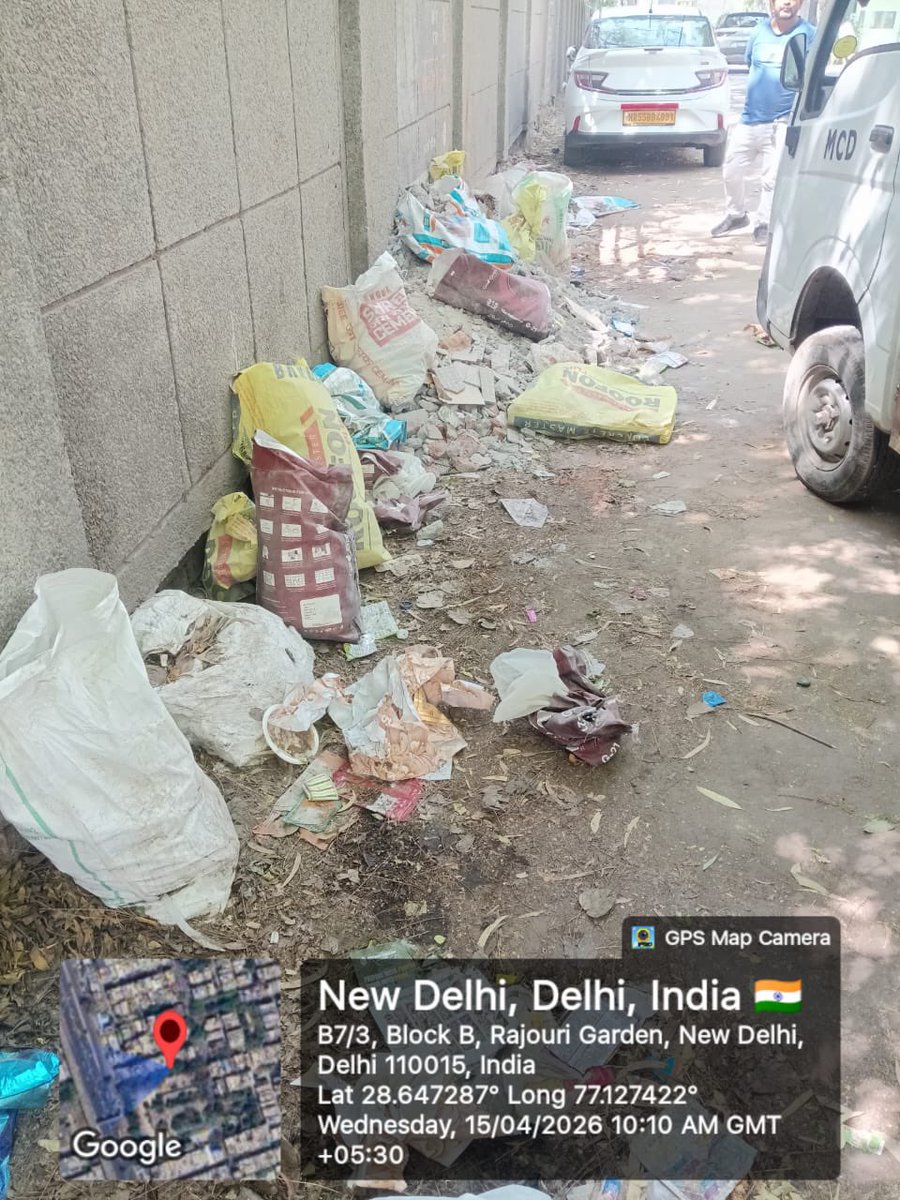 kbzdc's tweet image. To ensure cleaner surroundings and obstruction-free roads, Karolbagh Zone MCD teams were on duty today for malba removal.

🏗️ Total malba lifted: 46 MT on 15th April 2026.

Continuous efforts towards a debris-free &amp;amp; clean Delhi.
#MCDDelhi #CleanDelhi #PollutionControl