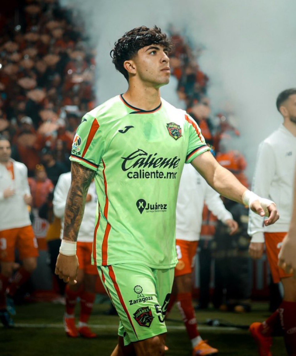 Línea Azulcrema 🦅 tweet media