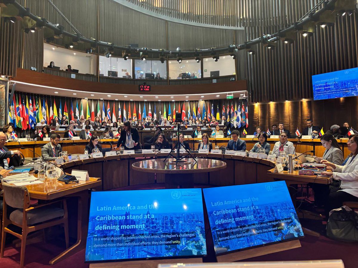 MichMuschett's tweet photo. En el marco del #ForoALC2030, la Plataforma de Coordinación del Sistema ONU para América Latina y el Caribe #RCPLAC, la cual tengo el honor de co-presidir junto a @JoseMSalazarX, se reunió para reflexionar sobre una arquitectura regional más integrada y efectiva.

Apostamos por una mayor coordinación y una acción regional conjunta frente a desafíos interconectados que ponga en valor el papel indispensable del multilateralismo. 

Más información sobre la Plataforma: https://t.co/FehxFRYEWr

 #LACForum2030