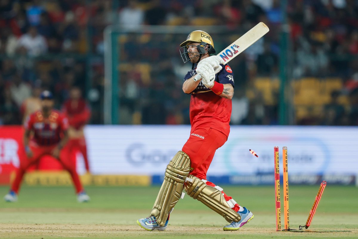 IPL's tweet image. Just what #LSG needed 👊

Prince Yadav sends back Phil Salt in his first over ☝️

#RCB 13/1 after two overs

Updates ▶️ bit.ly/TATAIPL-2026-23

#TATAIPL | #KhelBindaas | #RCBvLSG