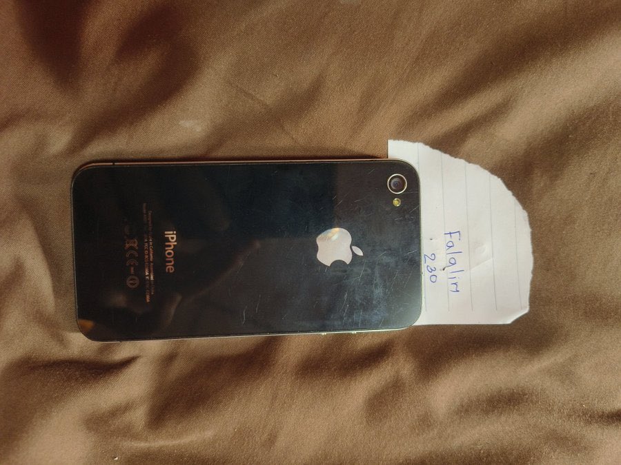 falalim230's tweet image. ปล่อยต่อiphone4 16gb สีดำดำ 
ราคา 600 บาท ส่งฟรี
เเถมสายชาร์จ
ไม่ติดไอคราว
ปุ่มโฮมใช้ได้ปกติสภาพดีเเบตอึด
#ไอโฟน4 #ไอโฟน4s #iphone  #ไอโฟน5 #ไอโฟนมือสอง
 #ไอโฟน4