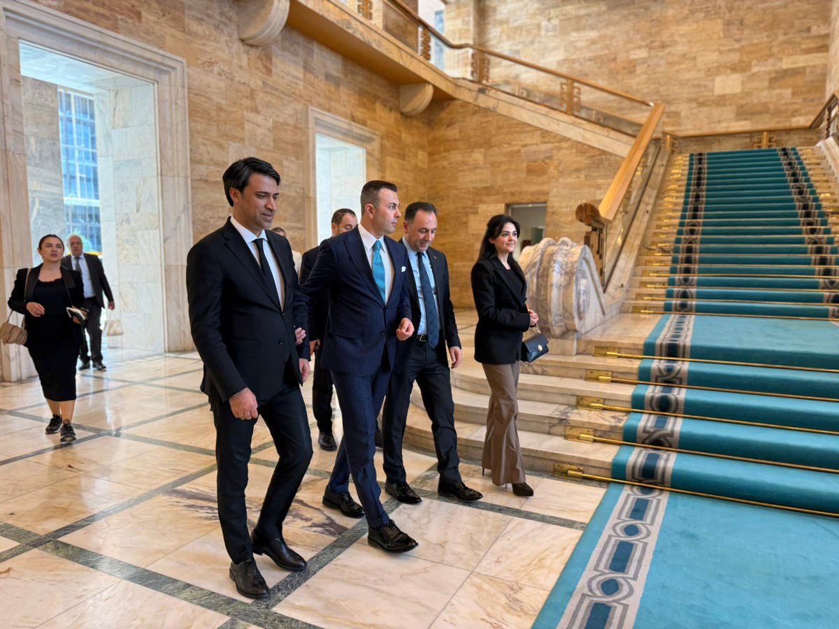 Cumhurbaşkanımız Sayın Recep Tayyip Erdoğan’ın katılımıyla gerçekleştirilen AK Parti Grup Toplantısına katıldım.

Ekonomi ve yatırım politikalarına yönelik açıklamaları yerinde takip ettik.

📍TBMM ANKARA | 15.04.2026