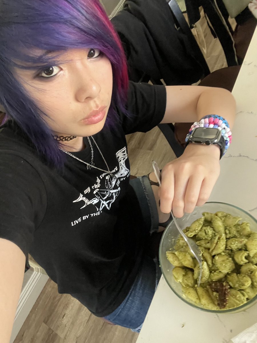 𓆩 ♱ 𓆪 tweet media