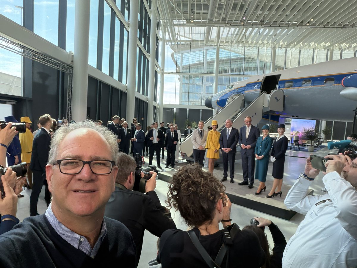 SpaethFlies's tweet image. Amazing new glass Hangar One in FRA opening today for @Lufthansa centennial #LH100, will be open to the public from summer #avgeek
