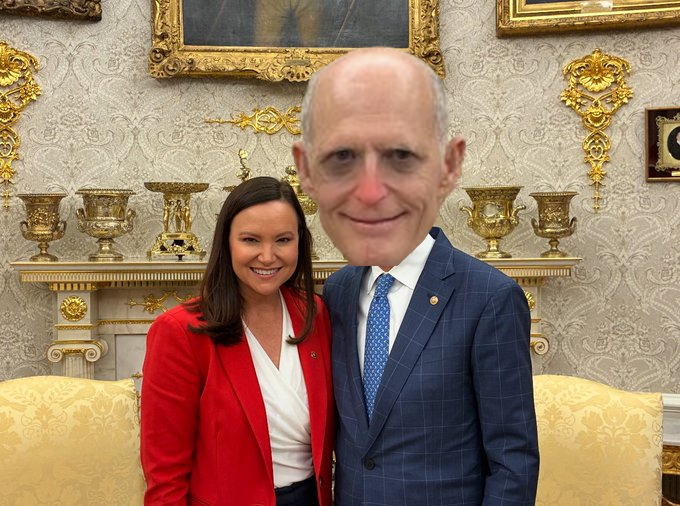 Pudding Fight tweet media