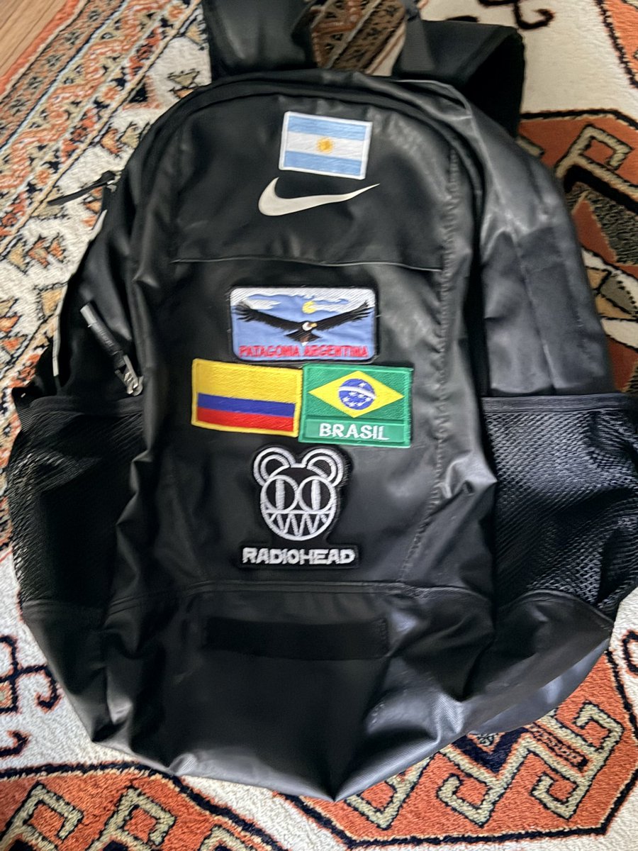 #Radiohead patch’ini de koyunca şahane oldu sırt çantam 🤩
