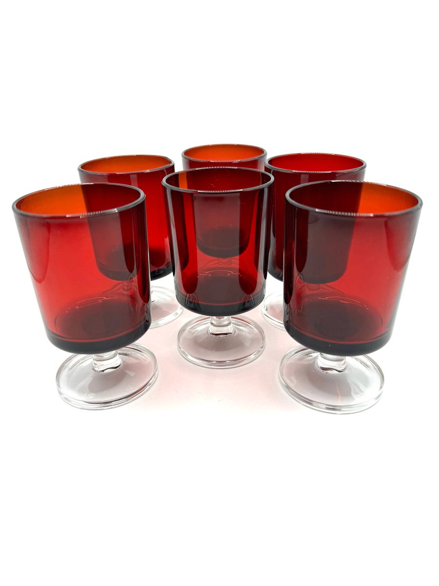 LilfordVintage's tweet photo. #vintageshowandsell how stunning is the red of these cordial glasses?!

https://t.co/uvv1Uos9Nd

#lilfordvintage #luxury #gift #vintage #retro #barware #cordial #cordialglasses #retrobarware #glasses #luminarc https://t.co/CPVDIhPZid