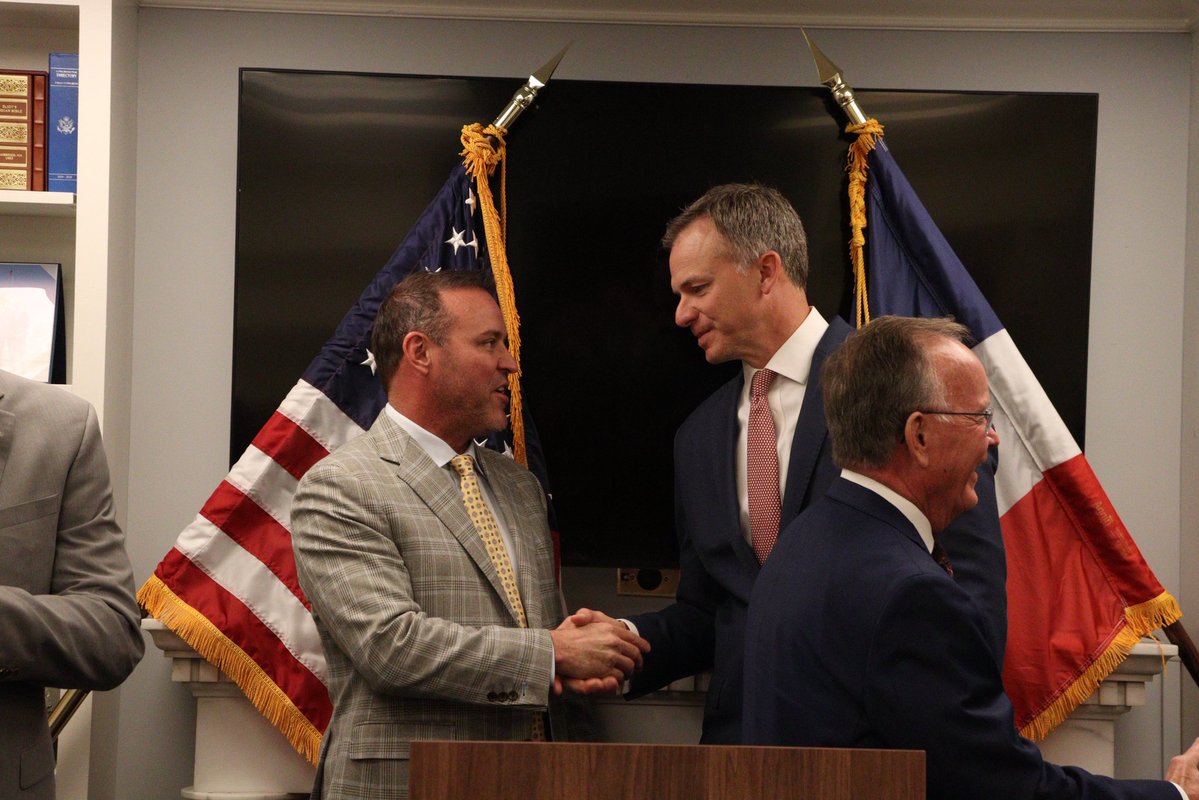 Congressman Blake Moore tweet media