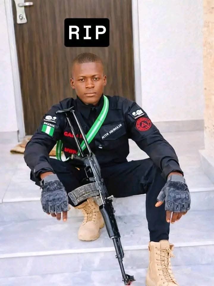💔💔SAD: Brave mobile police officer Abubakar Aliyu lost his life in a fierce battle with armed bandits in Kuncikalgo town, Tsafe LGA. 

A courageous hero who stood between the innocent and terror. May Allah accept his return and bless all he left behind. Amen.