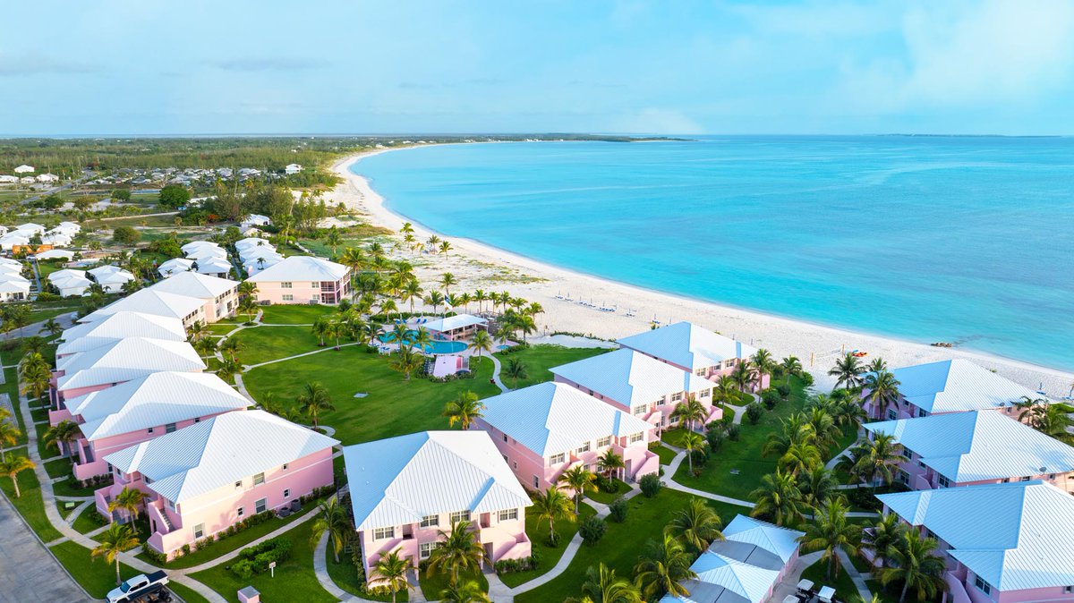 bahamabeachclub's tweet photo. Survived Tax Day .📅… you deserve something better than a refund 🏝
You deserve waking up with no emails, 📲 no spreadsheets, 📈 and absolutely no one asking for documents you definitely don’t have.

“Beach 🌊🏊‍♂️ or pool 🏊‍👙 today?”

Treasure Cay 🏝🇧🇸 Better choice! https://t.co/LtZPa9Ymrr