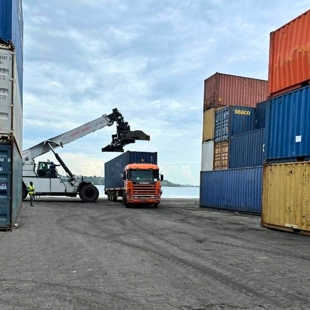 saheliens's tweet image. #AES🇧🇫🇲🇱 #CIV🇨🇮 : AGL lance un corridor multimodal Abidjan-Bamako via Bobo-Dioulasso pour sécuriser l’approvisionnement du Mali

Africa Global Logistics (AGL) a annoncé l’ouverture d’un nouveau corridor multimodal reliant Abidjan à Bamako via Bobo-Dioulasso. Ce dispositif combine