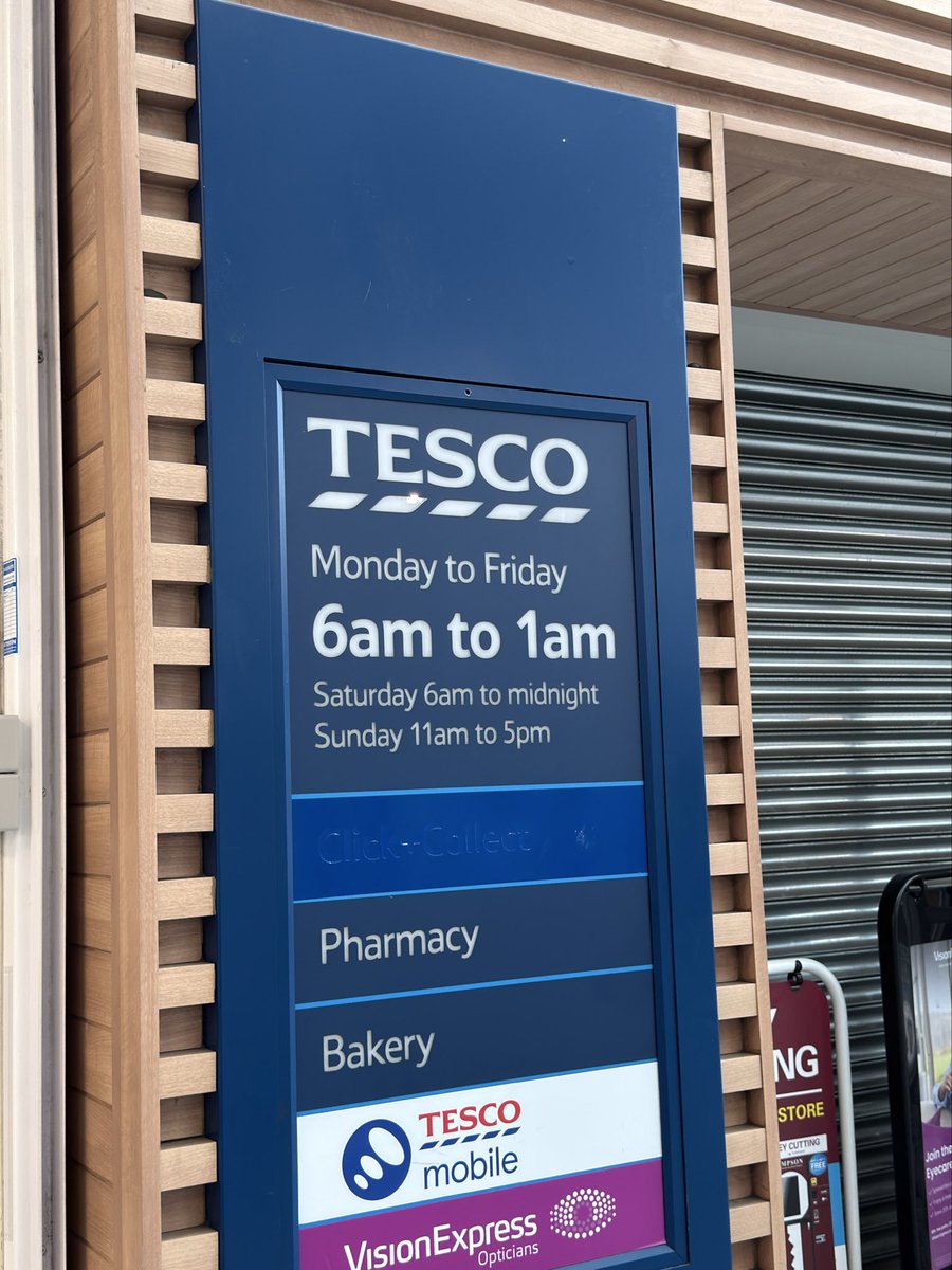 Lea Xenia tweet media