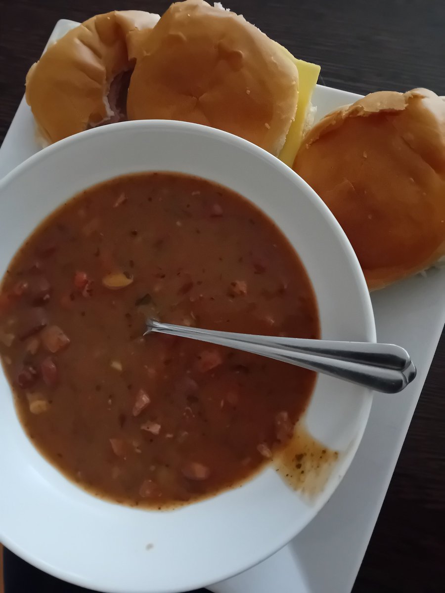 Marloessepoessos tweet media