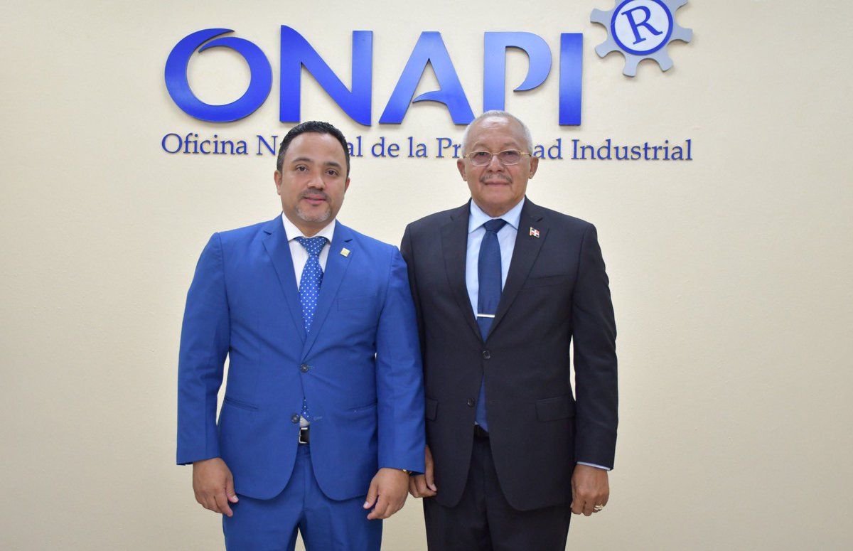 OnapiRD's tweet photo. mpulsando el conocimiento, fortaleciendo la innovación 💡📚

La ONAPI culminó con éxito la tercera edición del Curso Especializado en Propiedad Industrial, formando a 36 profesionales comprometidos con el desarrollo y la protección de las ideas en nuestro país.

#ONAPI https://t.co/lxwKVZKPIy