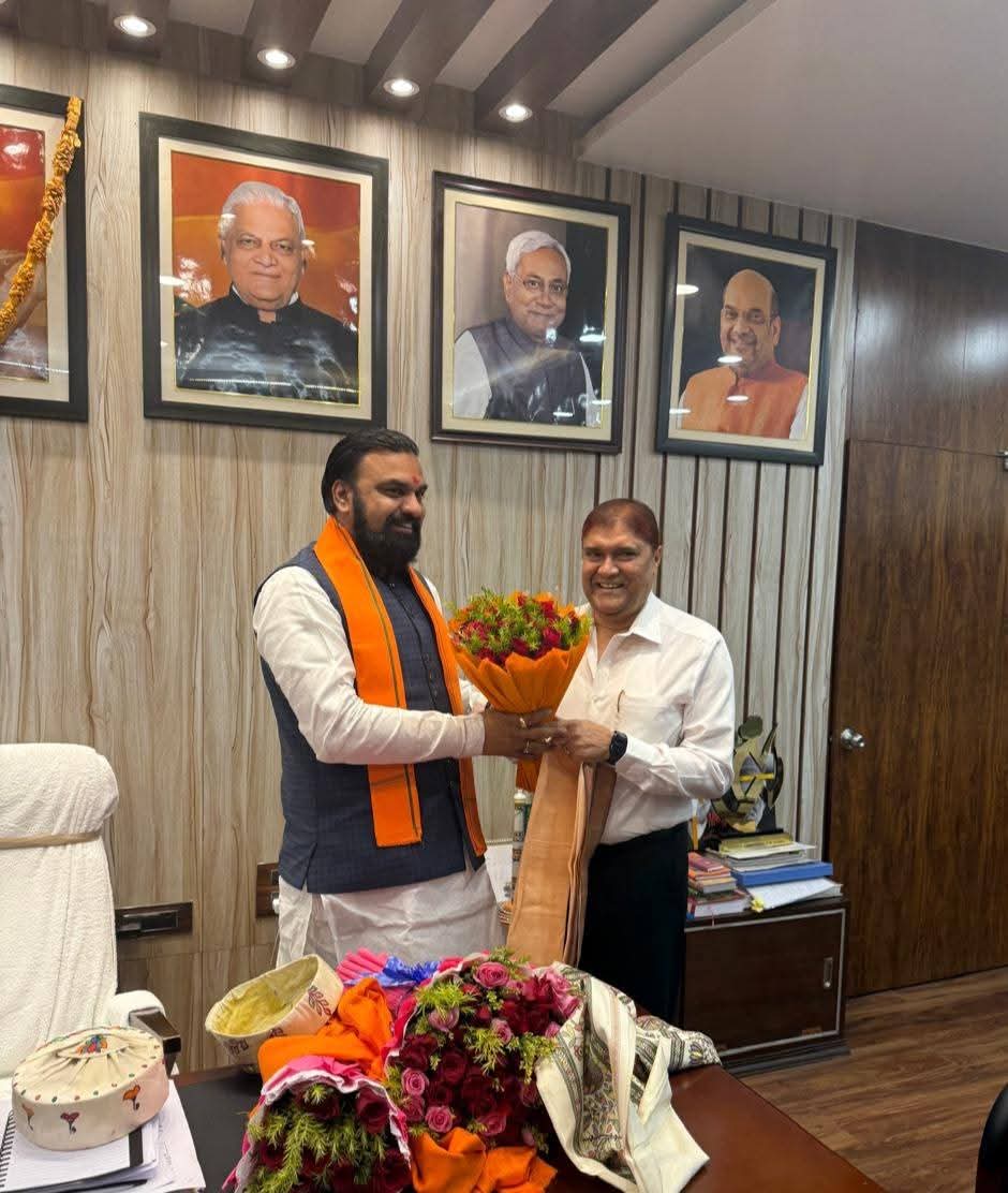 Dr Sunil Kumar MLA (मोदी का परिवार) tweet media