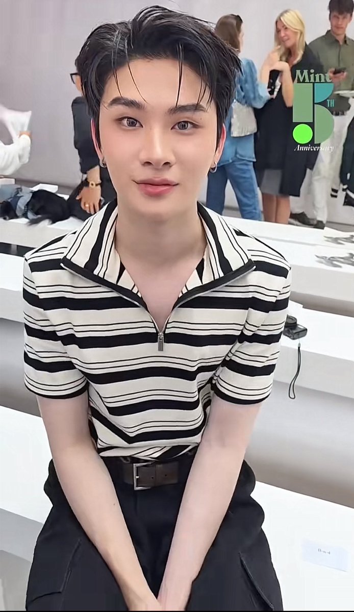 ji-charry tweet media