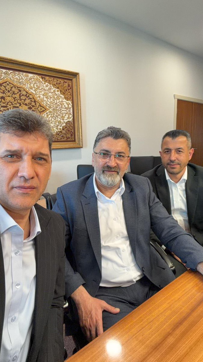 AK Parti ailemize katılan Serik Belediye Başkanımız Sn. Kadir Kumbul’a hoş geldin diyor, bu kutlu yolculuğun kendisine ve şehrimize hayırlı olmasını diliyorum.
Rabbim mahcup etmesin, birlik ve beraberliğimizi daim eylesin.
🇹🇷🇹🇷🇹🇷
<a href="/alicetin_07/">Ali Çetin</a> 
<a href="/ahmetsoker7/">Ahmet Söker</a>