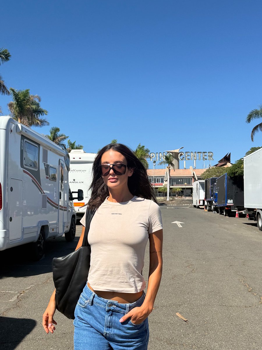 María Pedraza  tweet media