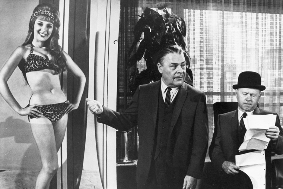 TinseltownTwins's tweet photo. Beverly Adams with Brian Donlevy and Mickey Rooney in How to Stuff a Wild Bikini (1965). #ClassicGirlOfTheWeek #BeverlyAdams https://t.co/iwKgN5I7EG