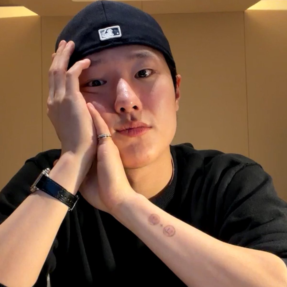 happypuxxing's tweet photo. 😭😭😭😭😭😭😭😭😭😭😭😭😭😭😭😭😭😭😭😭😭😭😭😭😭😭😭😭 https://t.co/l0PjfpaBKn