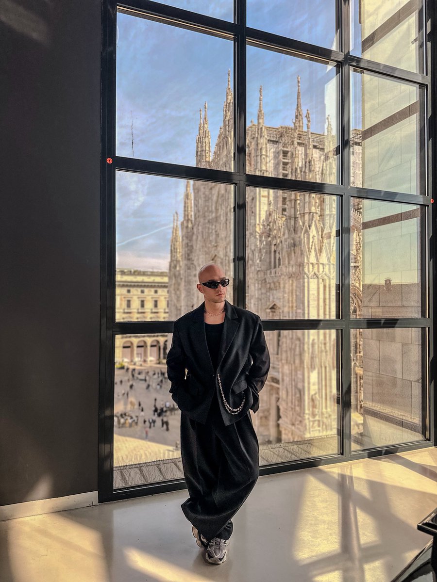 ElAmante tweet media