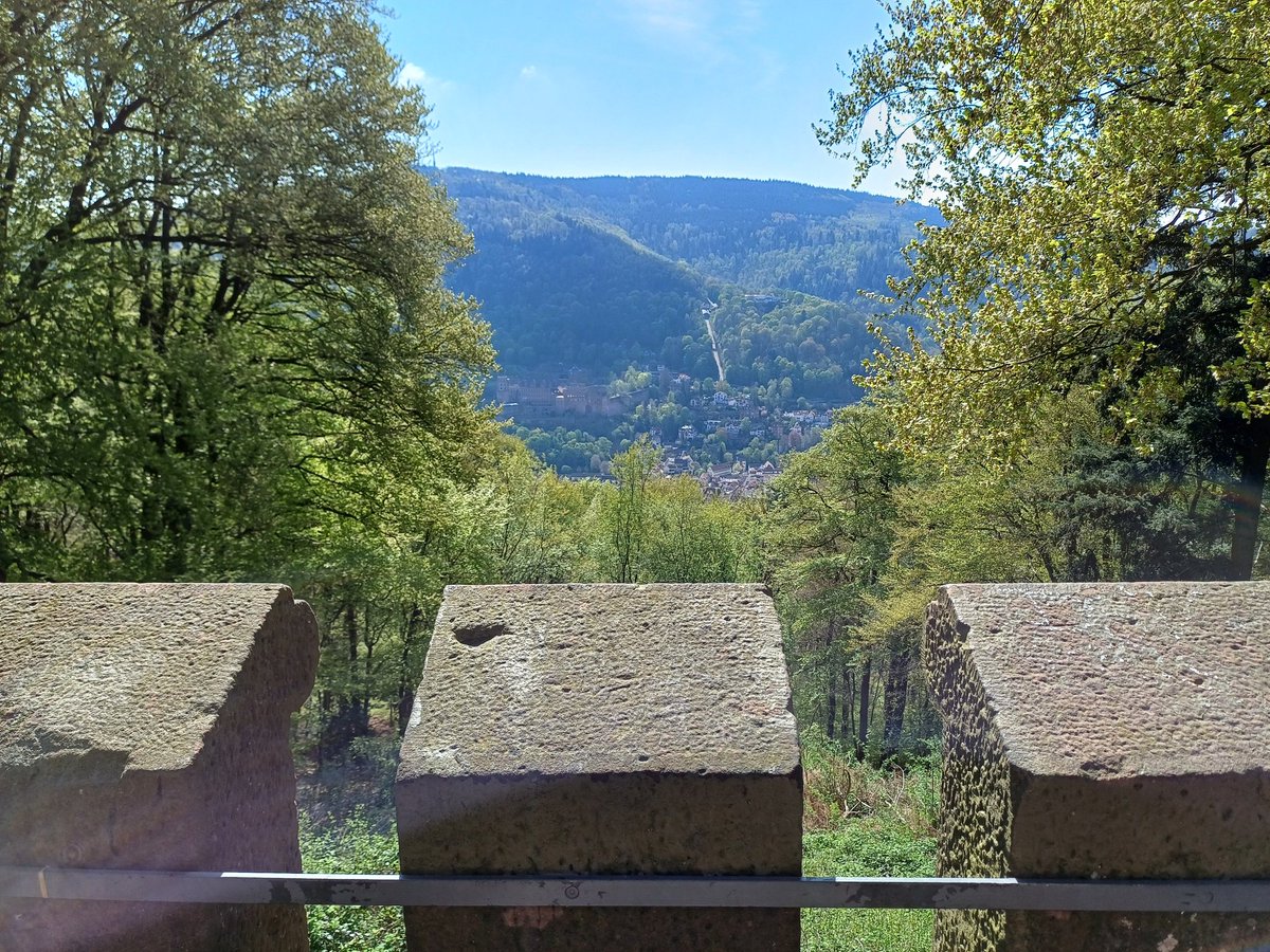 Klausamtresen tweet media