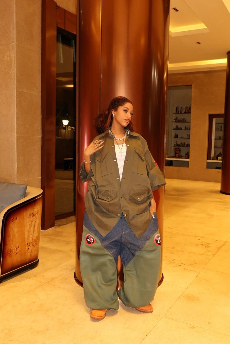 Honey badger tweet media