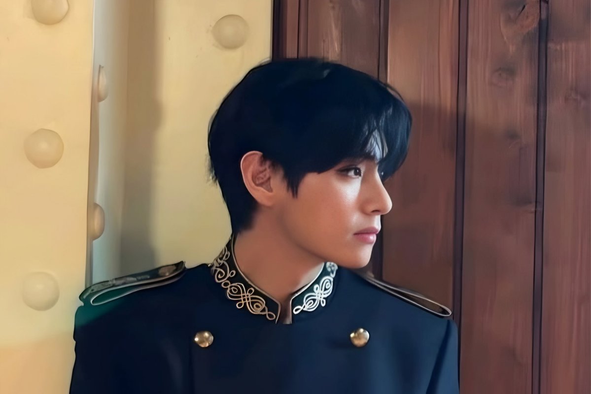 ✿ ⋅ 𝘵𝘪𝘯𝘬, VAI VER O BTS. tweet media