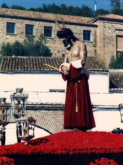 📝 #EFEMÉRIDE |

Hoy, 15 de abril, nuestra Hermandad recuerda la primera salida procesional del Santísimo Cristo de la Humildad desde <a href="/Pvictoriamalaga/">Parroquia Basílica Real Santuario Victoria Málaga</a>, en el año 1984.

Tras el periodo de reorganización iniciado en 1978, nuestra Hermandad volvió a realizar pública protestación de