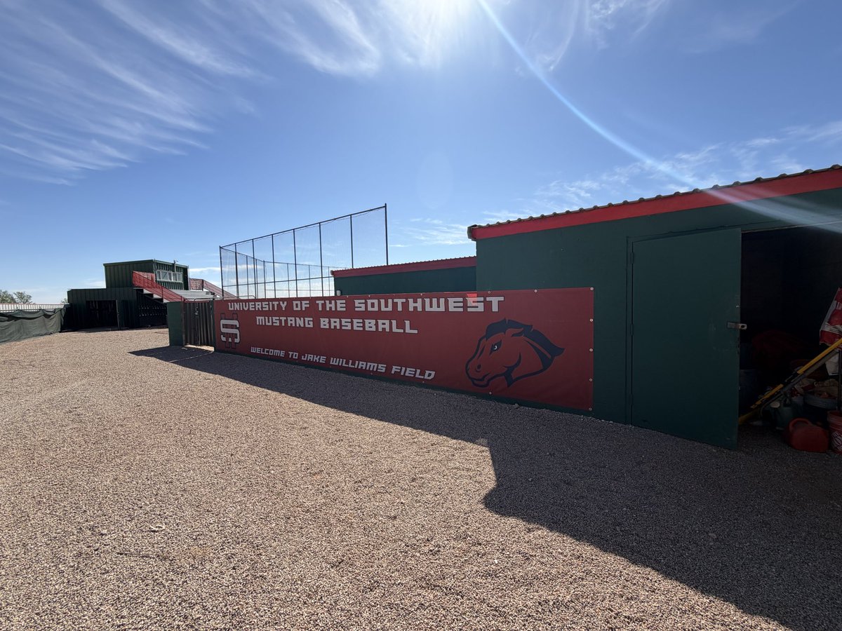 pchristy11's tweet photo. Out at the University of the Southwest in Hobbs to speak at Chapel and took a tour of their Athletic facilities!

Very impressive!

Thanks to Coach Steve Appel for showing me around! https://t.co/OzjYuIdXiL