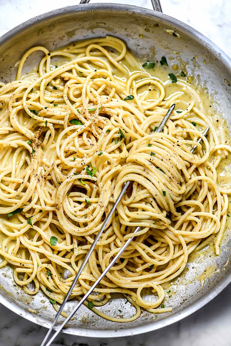 BobBruders's tweet image. This 5-ingredient cacio e pepe is Italy’s take on mac and cheese—your ultimate easy pantry solution for, “What’s for dinner?” 🍝🧀

#Pasta #CacioePepe #Recipes #EasyMeals #ComfortFood #PantryStaples
 LocalInfoForYou.com/393420/5-ingre…