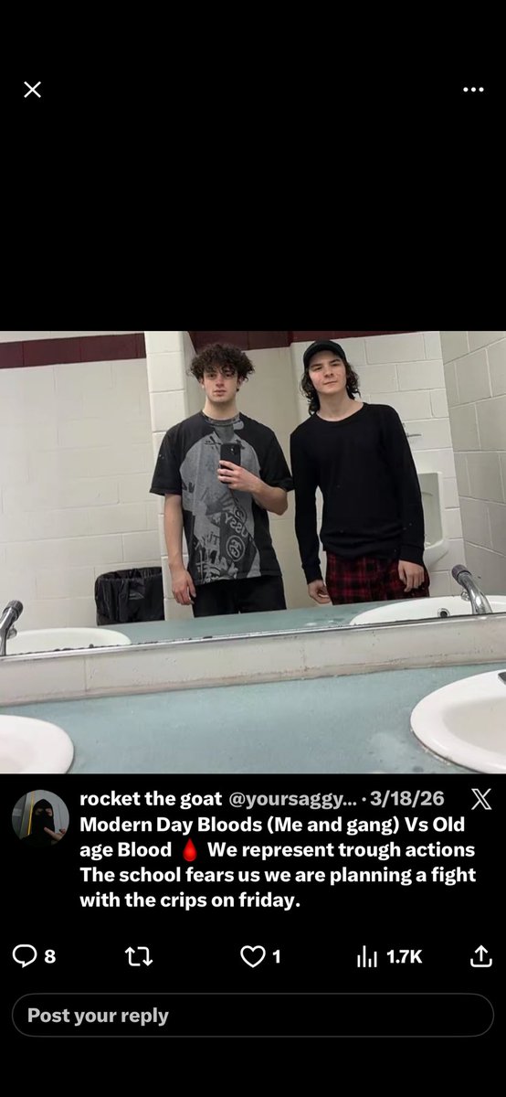 ThatGuyBraydo's tweet photo. @yoursaggymum @TheFaithSheriff You a scary blood fr 😭 https://t.co/lKjiHEmUKW
