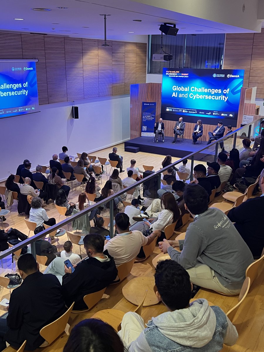 BISITE_USAL's tweet photo. 👉 En el marco de #SalamancaTechSummit26, desde la Cátedra Internacional DemIA han organizado un espacio de #reflexión y #diálogo internacional en torno a algunos de los retos más críticos de nuestro tiempo 😲 . https://t.co/mvT04Ngruk