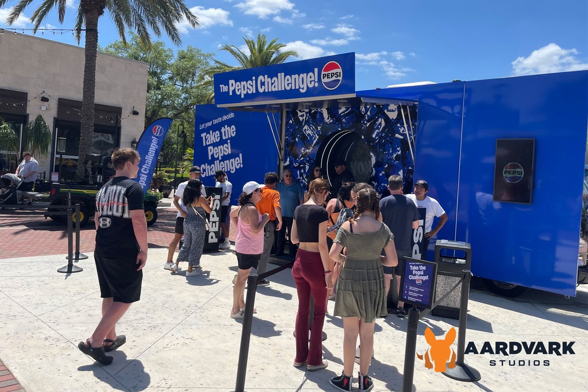 aardvarkstudio_'s tweet image. A custom patented promo truck. Full operational support. Ice cold #sampling that puts @Pepsi directly in people’s hands.

That’s how bold beverage activations come to life in the real world. ✅

#Experiential #ExperientialMarketing #MobileTours #BrandActivation @motive