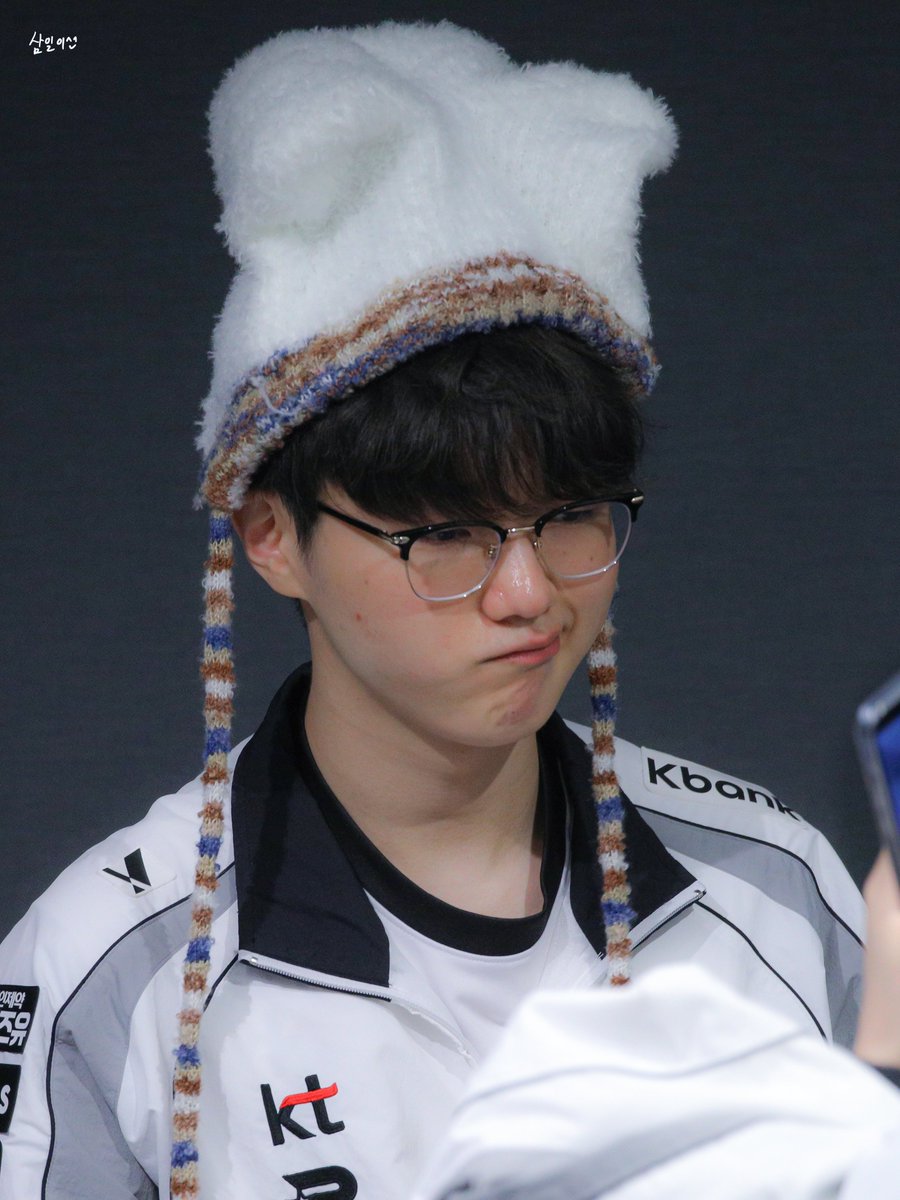 B_d03d's tweet image. 승민님.. 안에 혹시 라따뚜이가 있나요?
#퍼펙트 #PerfecT