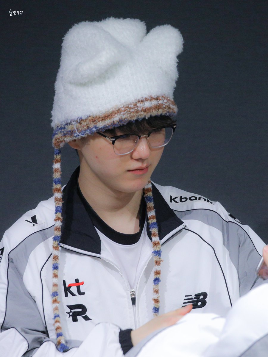 B_d03d's tweet image. 승민님.. 안에 혹시 라따뚜이가 있나요?
#퍼펙트 #PerfecT