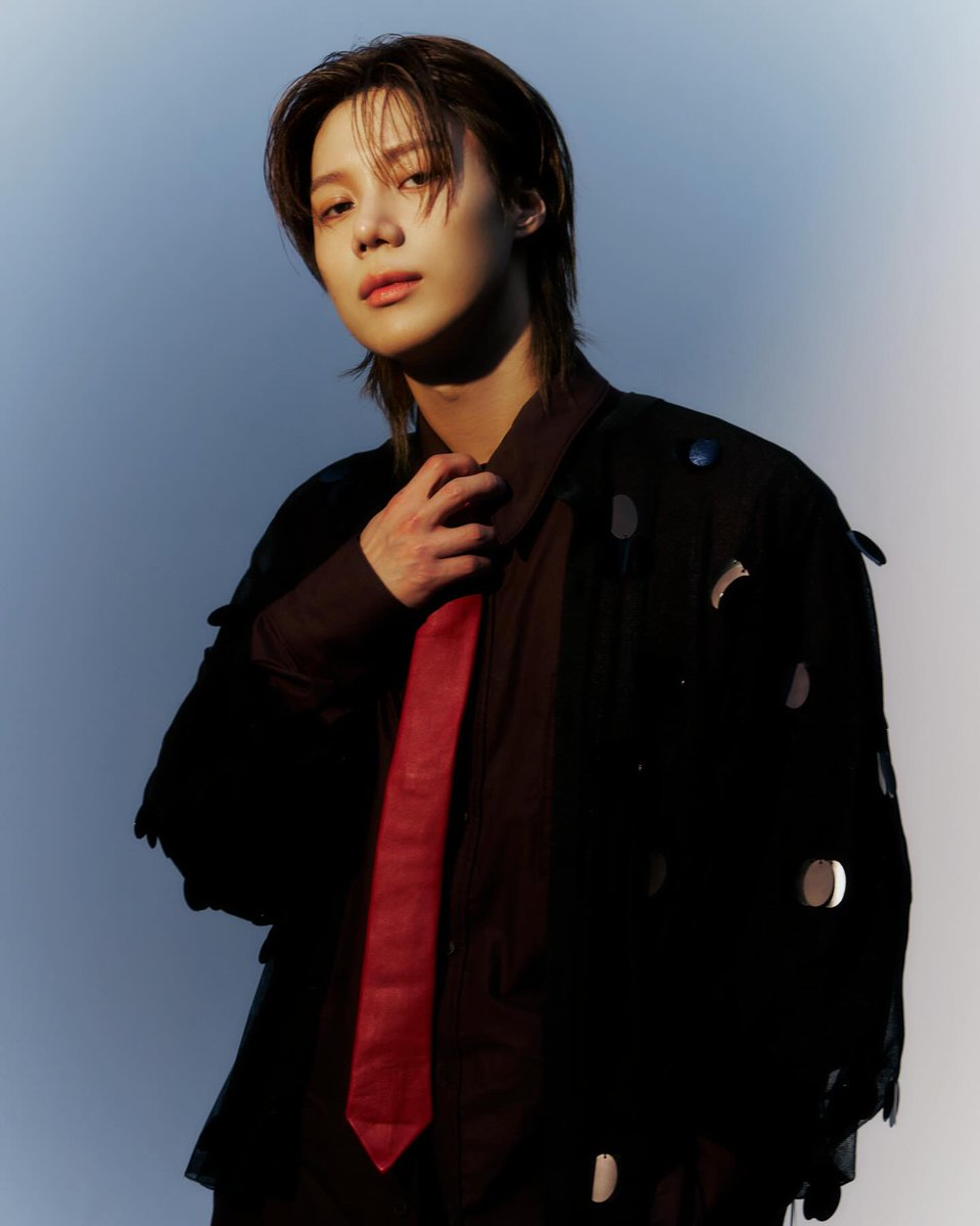 Zolshinee2min_5's tweet image. 260416 Taemin &amp;amp; NOTION The Artists Vol. 4.
New 😍😍
#샤이니 #SHINee #태민 #Taemin