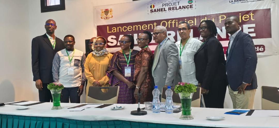 the_ACEProject's tweet image. AAU is participating in the #RELANCE start-up mission in N’Djamena, Chad, bringing together governments and partners to advance regional education solutions. The focus: tackling learning poverty and expanding opportunities for vulnerable youth across the Sahel. #RELANCE #HigherEd