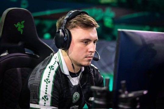 Falcon Abu Najd | ابو نجد tweet media