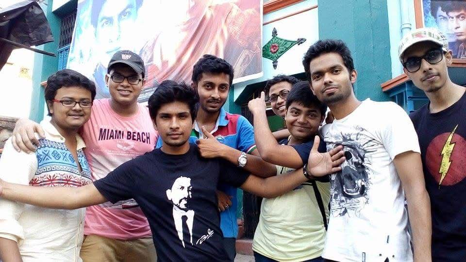 srkhooghlyfans's tweet photo. Connection bhi na, kamaal ki cheez hai.. ho gaya toh ho gaya.. matt pucho kaise! ❤️ Celebrating... #10YearsOfFAN ... a film that is close to all our hearts. ❤️✨
#ShahRukhKhan #SRK #KingKhan
#SRKHooghlyFanClub https://t.co/W8A8aI44hM