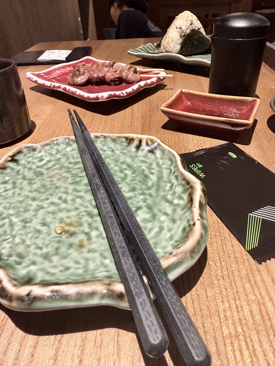 Bite T（铃兰花） tweet media