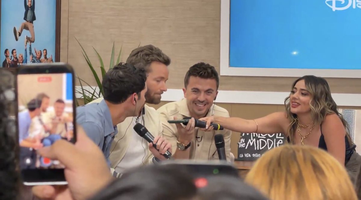 Cápsula Geek 👽 tweet media