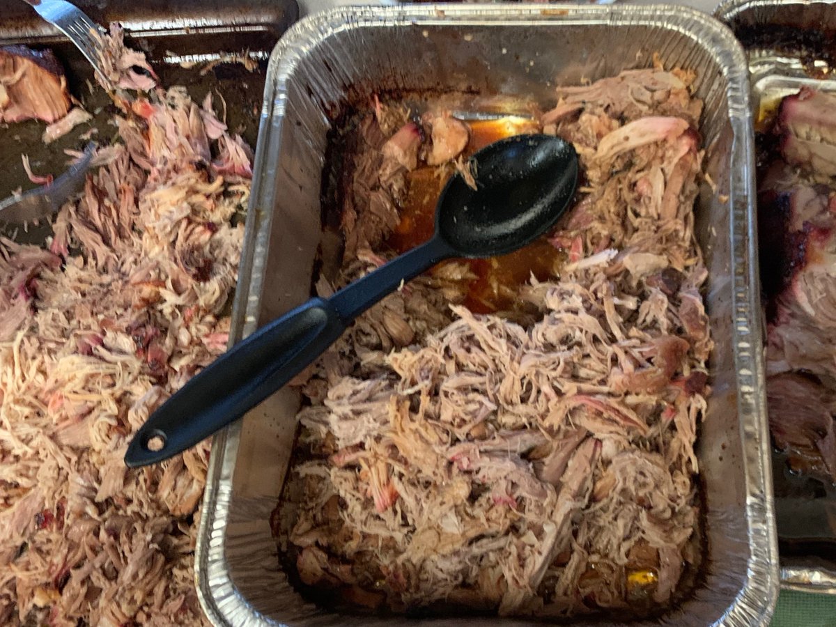 thriver_warrior's tweet photo. @DigitalFringed1 You MF'ing retard! You put tuna melt 2 tiers above pulled pork!? You obviously haven't had my 14 hour smoked pulled pork. https://t.co/bYl4SwYvPe