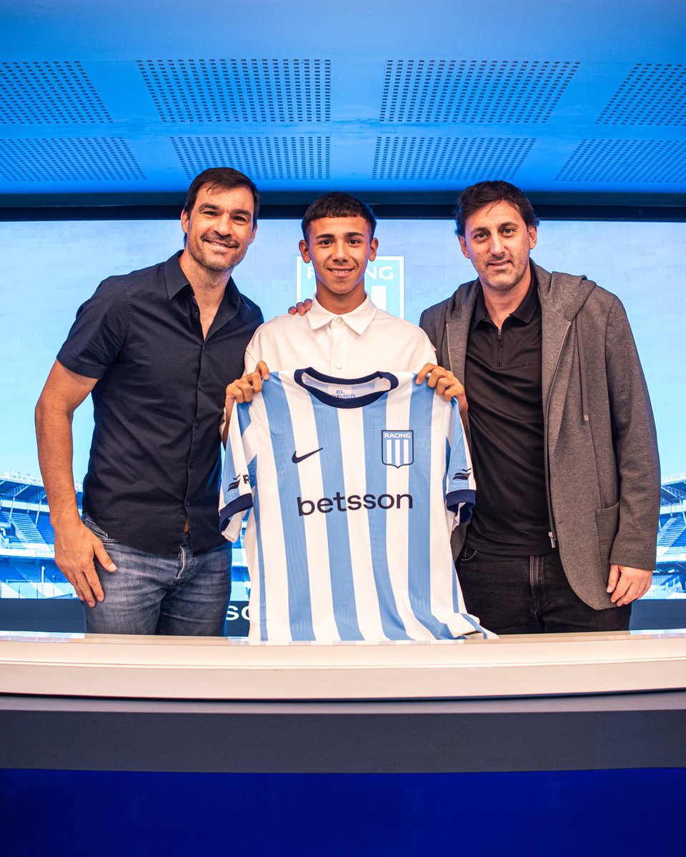 Racing Club tweet media